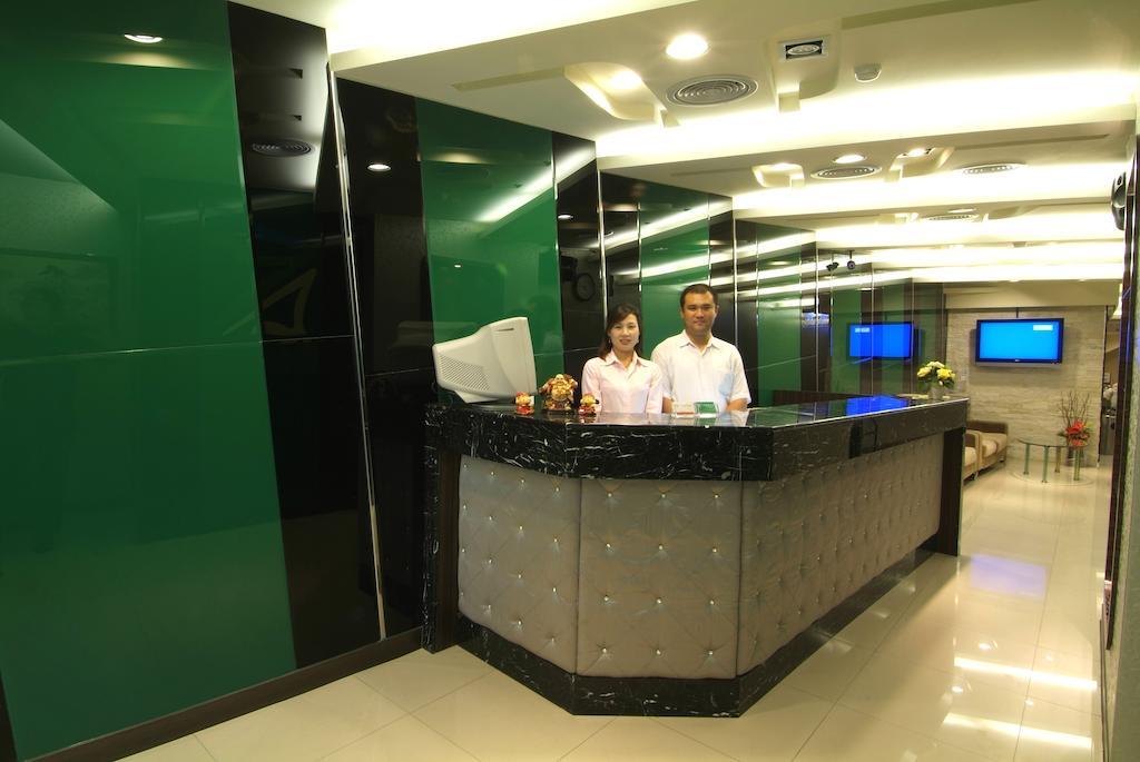 Tong Bing Express Hotel Hsinchu City Exterior photo
